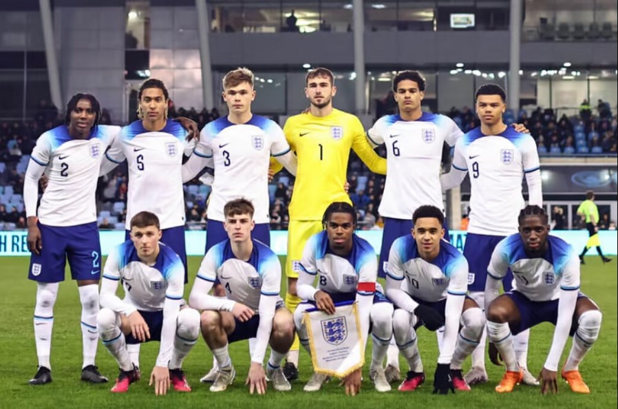 Đội tuyển Anh được đánh giá là có đội hình trẻ tuổi và năng động